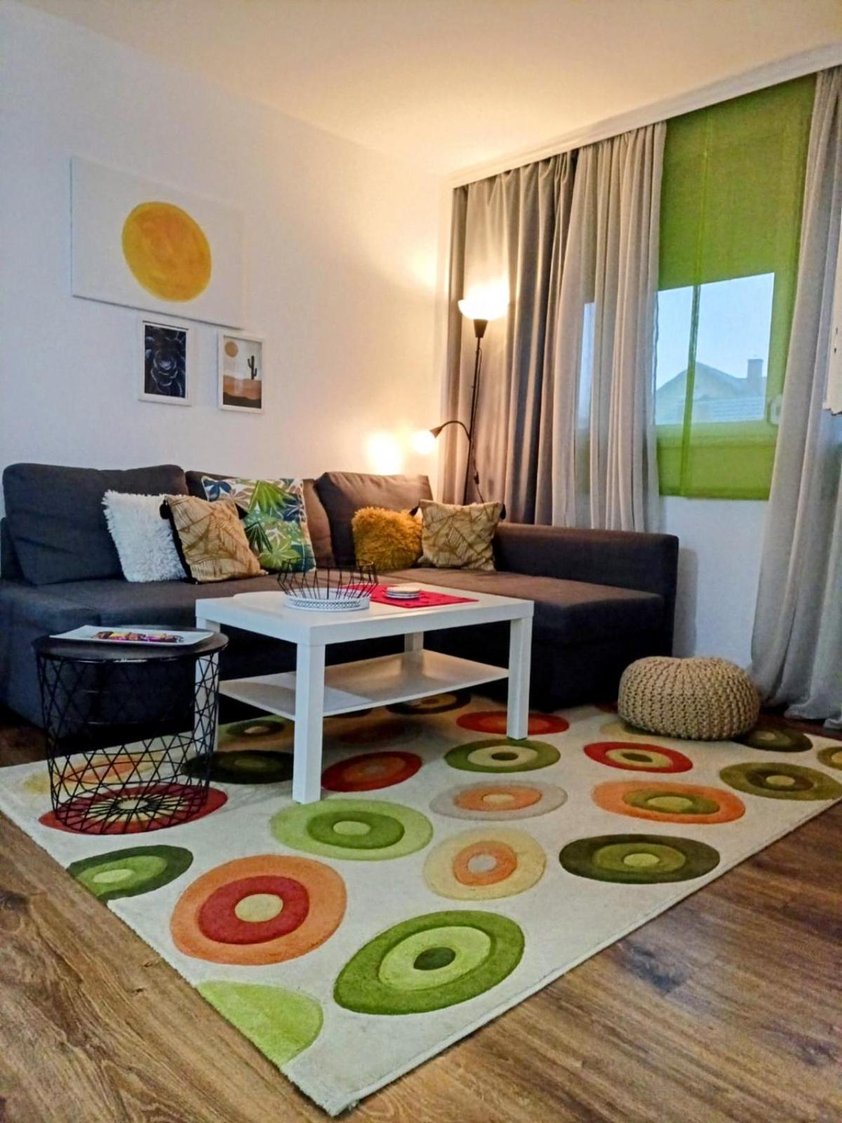 Central Apartment Ćuprija 外观 照片